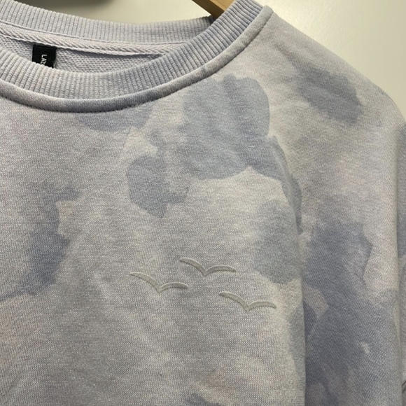 LazyPants Crewneck in Blue Cloud - Picture 6 of 8